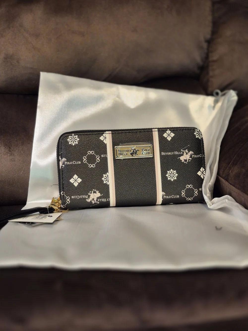 Beverly Hills Polo Club Black Zip-Around Wallet with Pale Tan Accents
